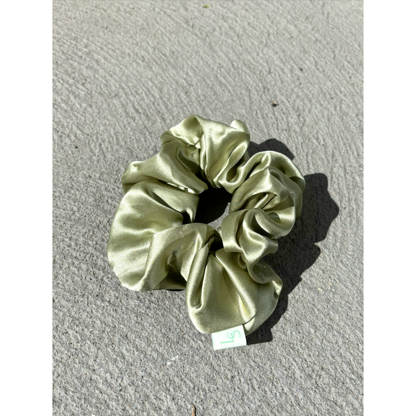 Silk Scrunchie in Sage