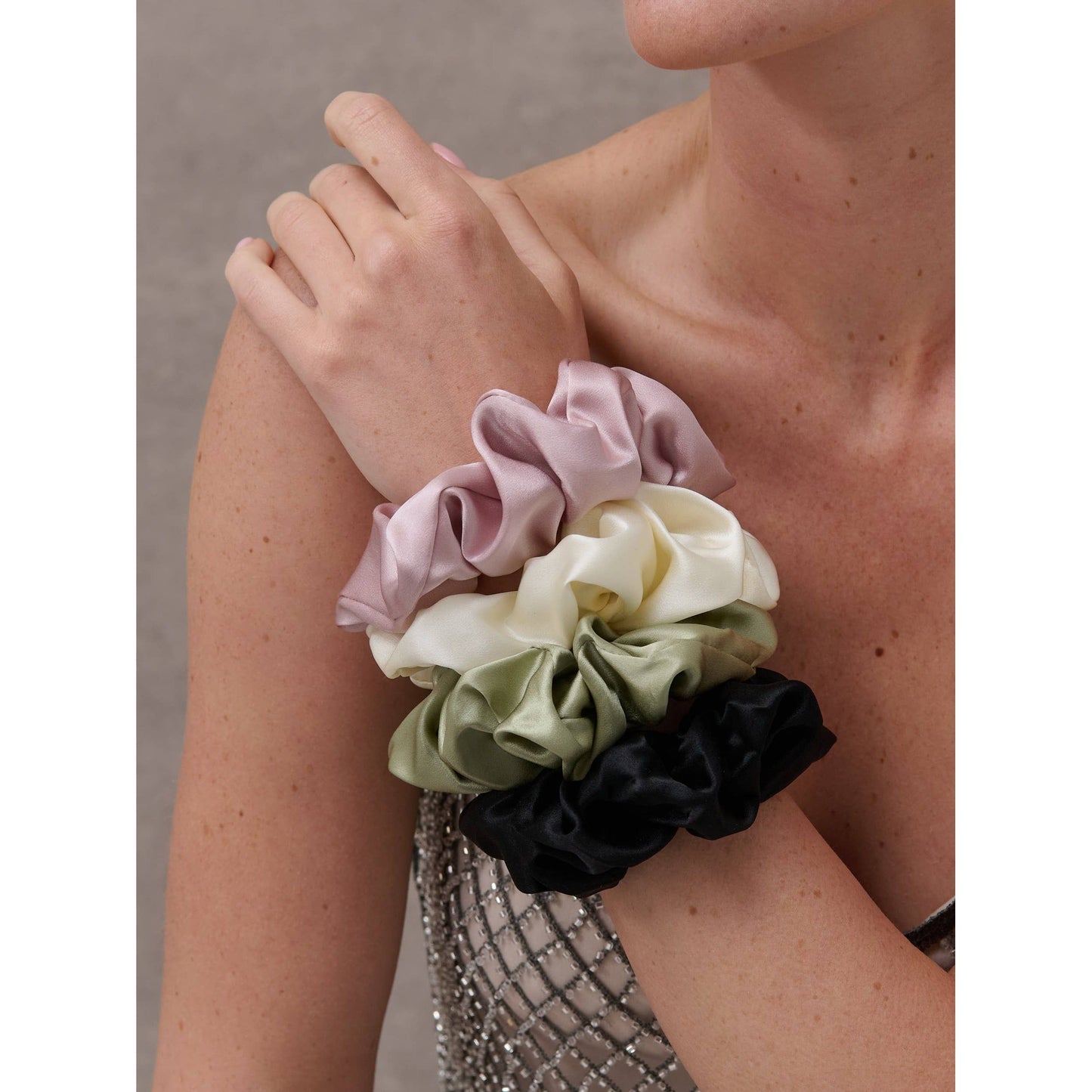 Silk Scrunchie in Sage