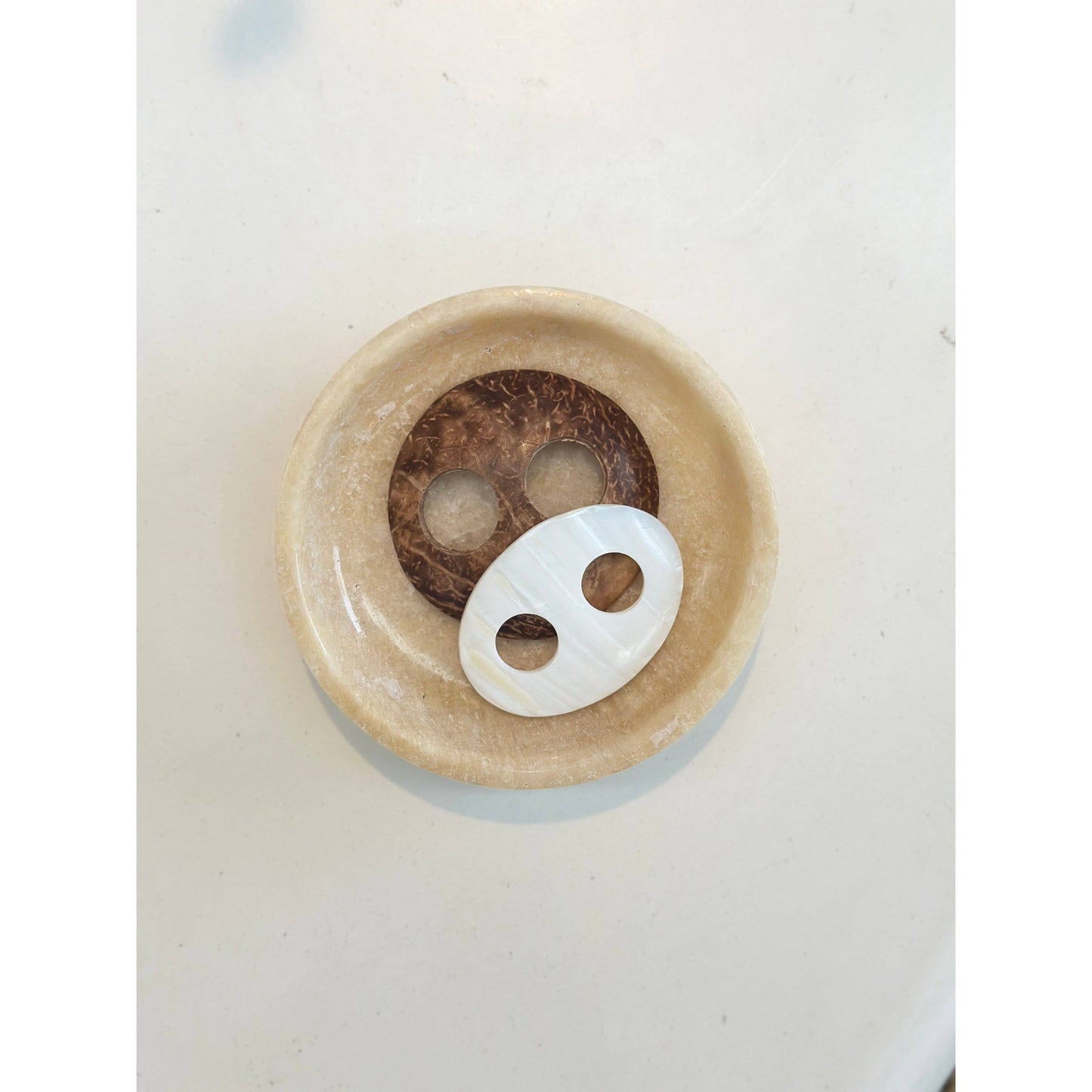 Sarong Holder - Coconut